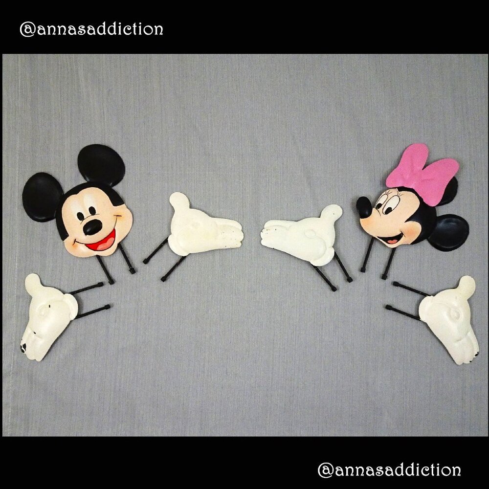 Mickey & Minnie Mouse Pumpkin Push Ins Halloween Jack o Lantern Metal Disney Ooo